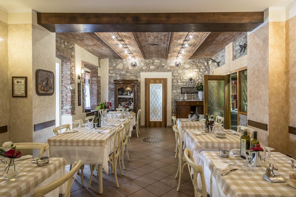 Trattoria Milani Hotel Lonato Exterior photo